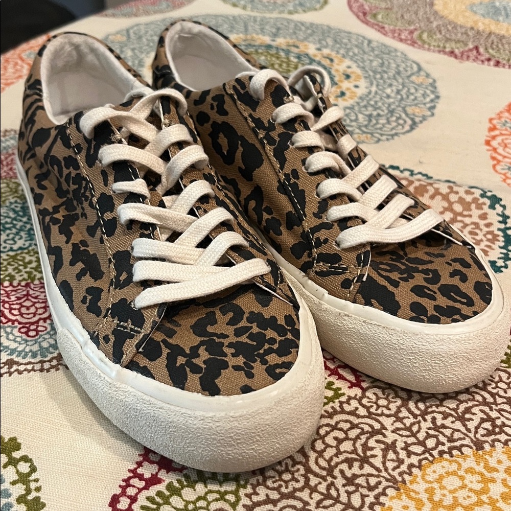 Madewell Sidewalk LowTop Leopard Print Sneakers size 6 women’s